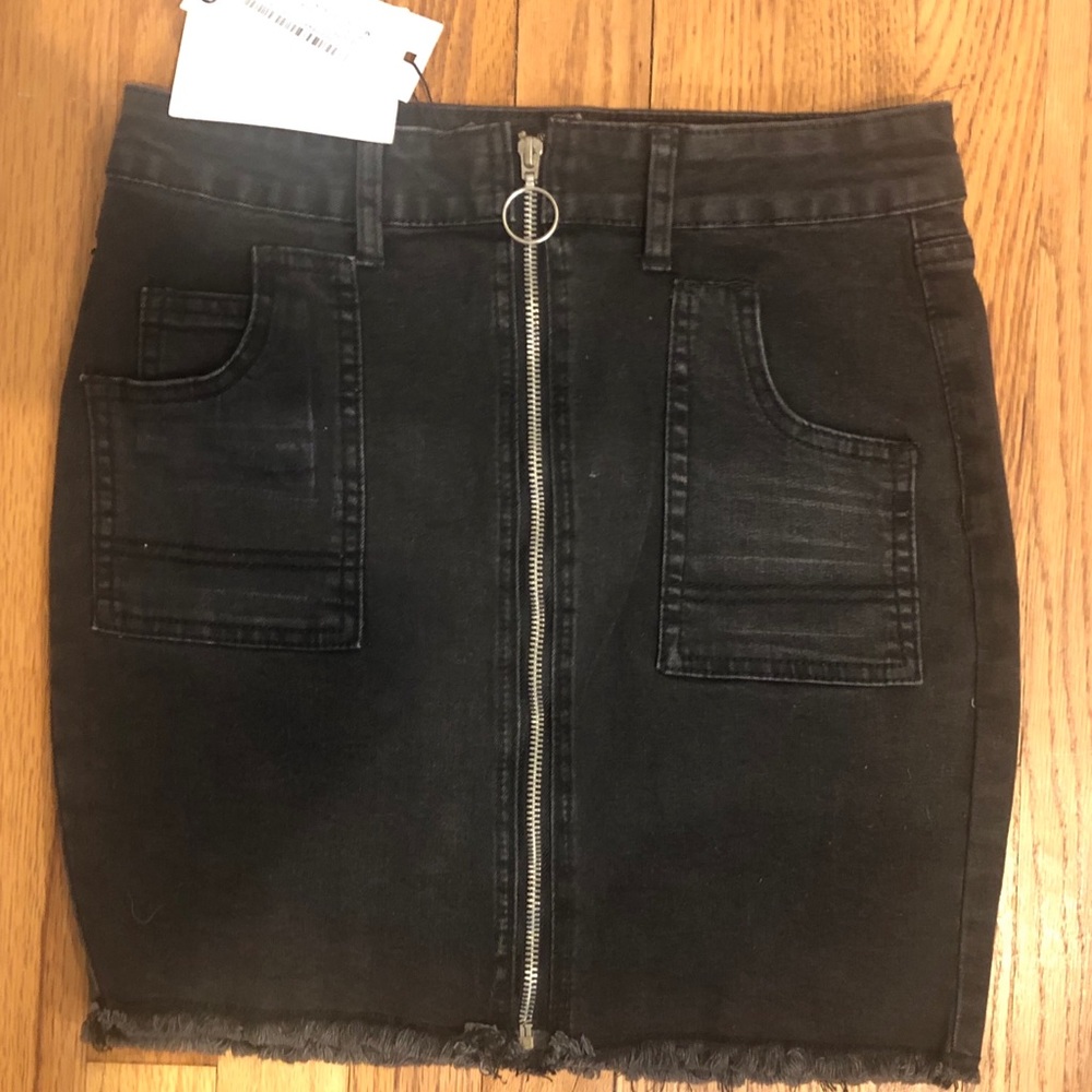 Black denim front-zipper skirt